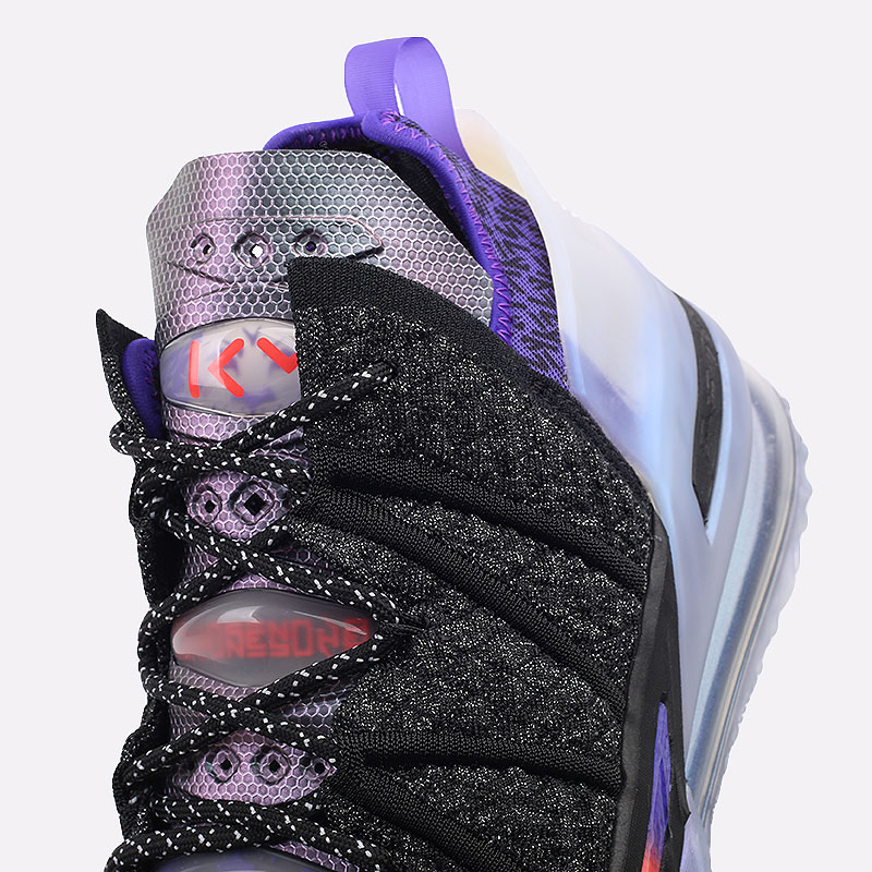 Баскетбольные кроссовки Nike Lebron XVIII (DB8148-001)  - цена, описание, фото 3